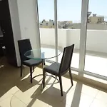 Shamrock Flats Apartment