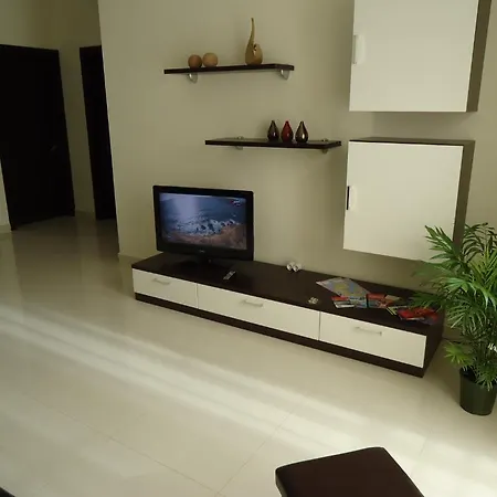 Shamrock Flats * Mellieha